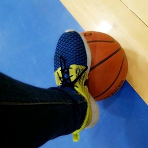 Meet your Posher, Emonie